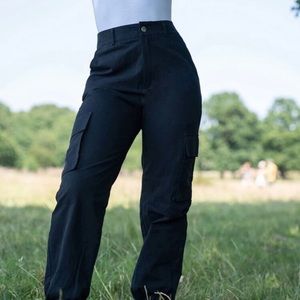 Zippered pocket cargo pants